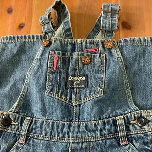 Oshkosh Girl Overalls, excellent  condition size 24 months